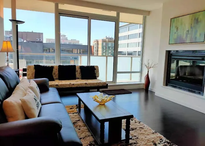 Waterfalls Hotel - Suite In Falls Downtown With Pool